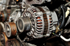 If-the-car-battery-is-not-charging-check-the-cars-alternator