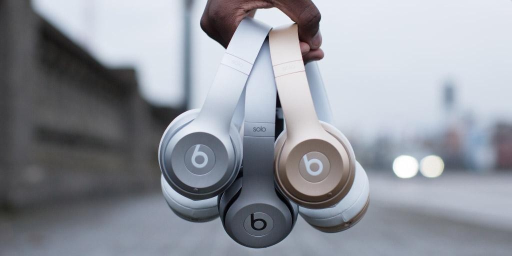 get a free beats solo2 with qualified apple purchase
